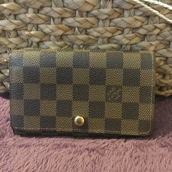 Authentic Lois Vuitton DAMIER Port Billets Monnaie Bifold Wallet - Picture 2 of 16
